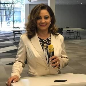 Meet your Posher, Arlette